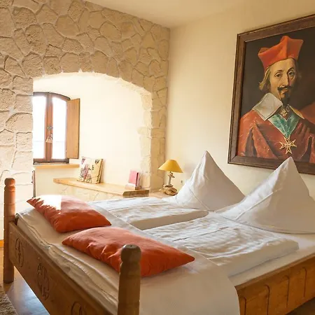 Hotel Ehrenburg Betriebs Gmbh 3*